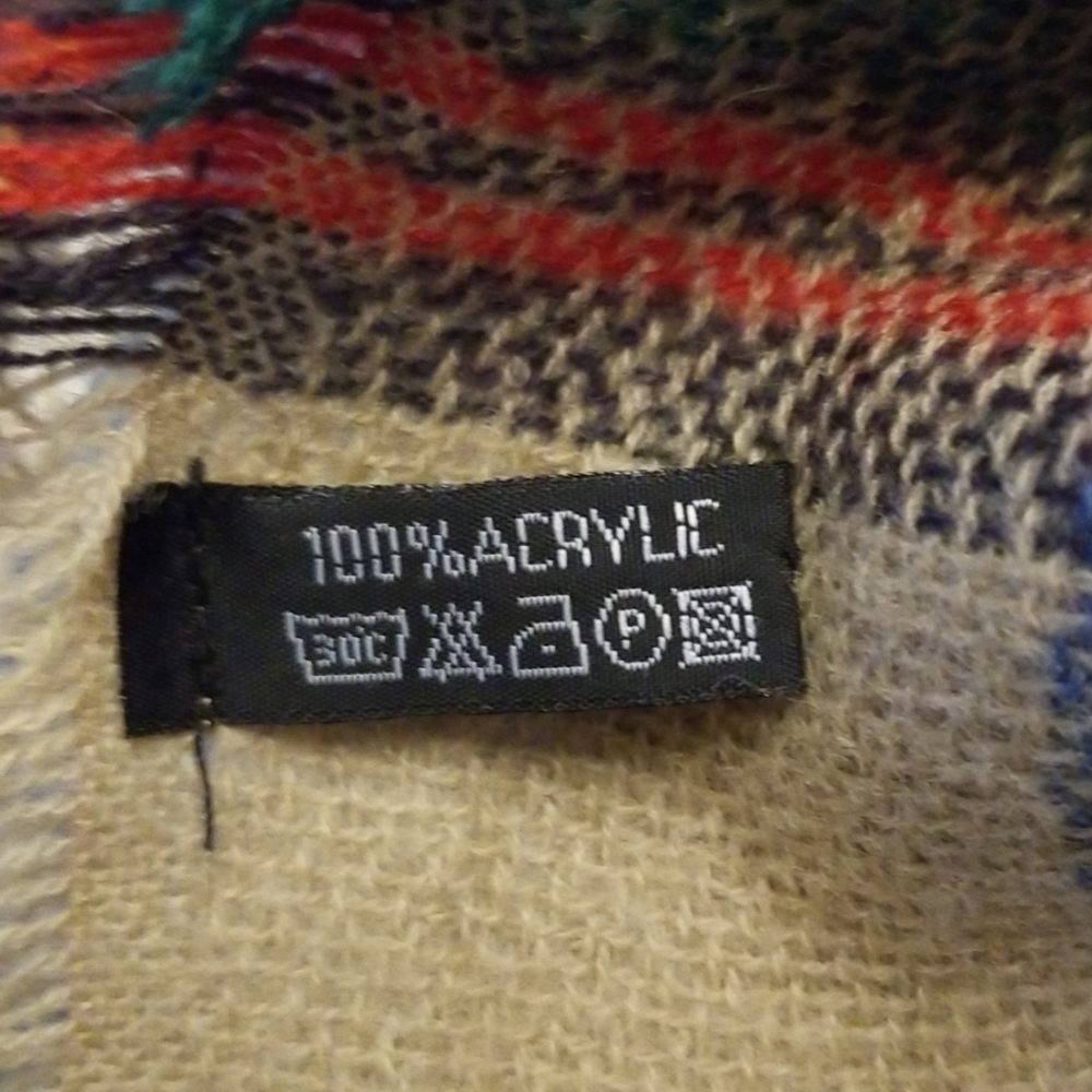 Large plaid shawl/scarf wrap - Picture 7 of 8